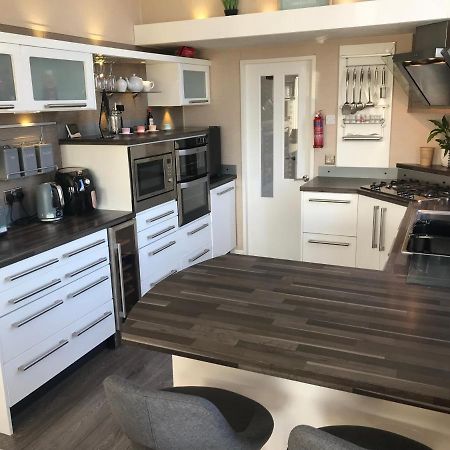 Hot Tub Accommodation North Wales Lodge Rhyl Luaran gambar